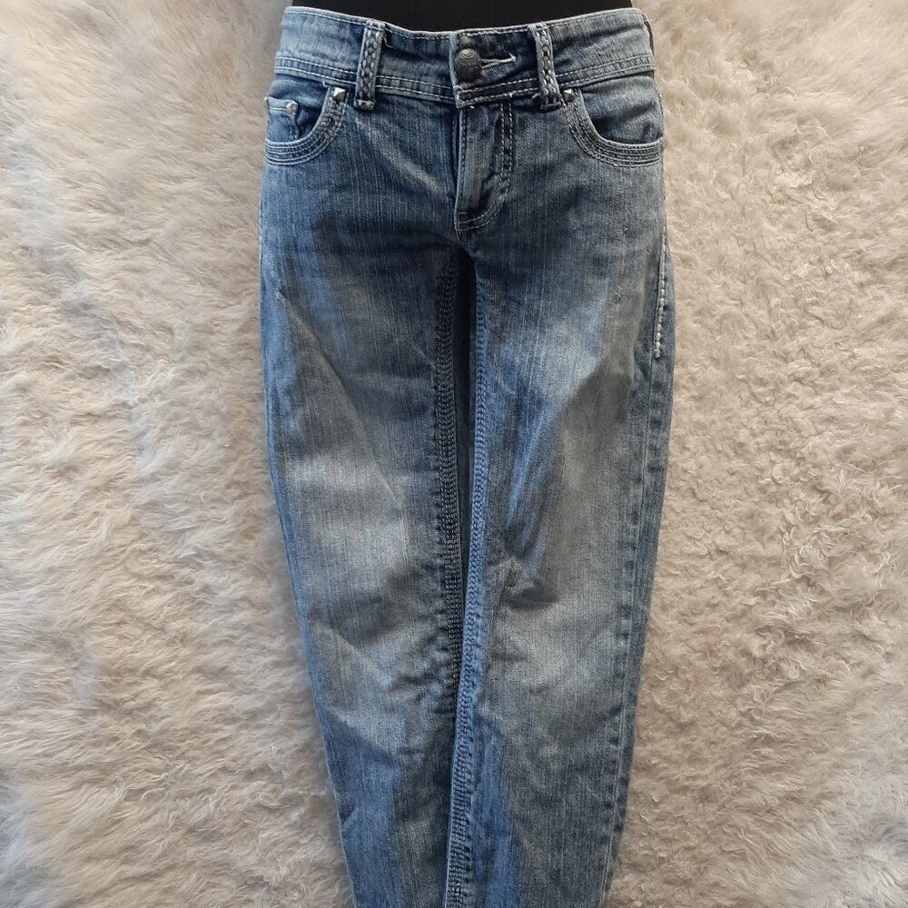 Day Trip Woman's Blue Leo Straight Legs Jeans Size: 28R